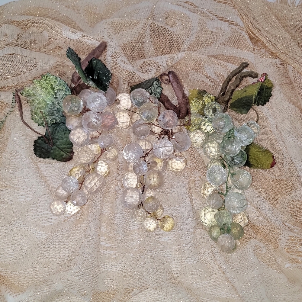 Vintage Grapes Cluster Green Clear Leaves vines Lot Faux Fruit Acrylic